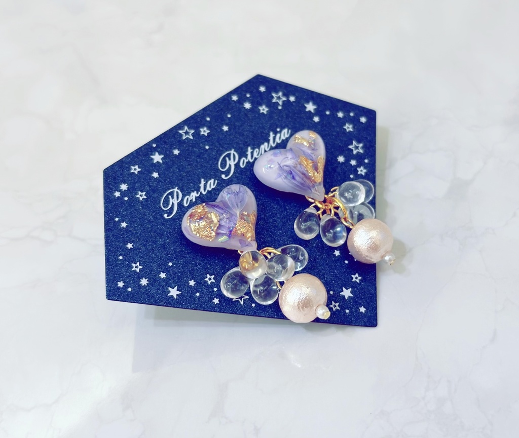 パステルパープルのハートピアス