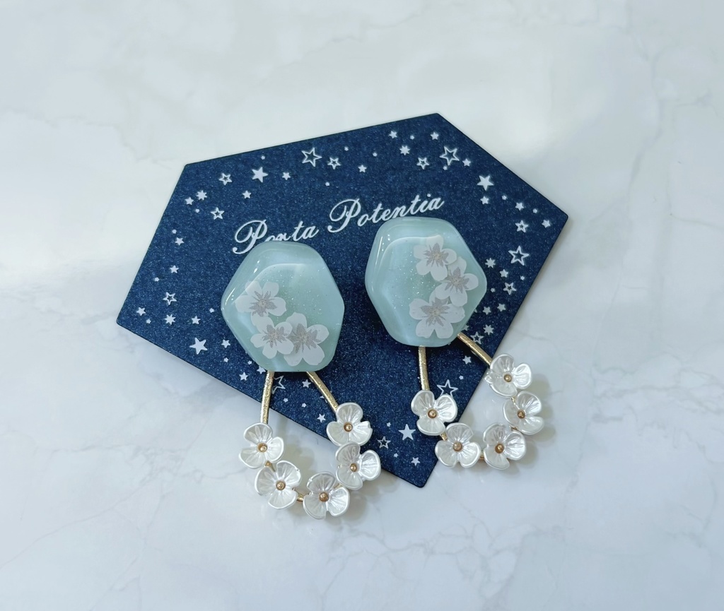 ミントのお花の２wayピアス