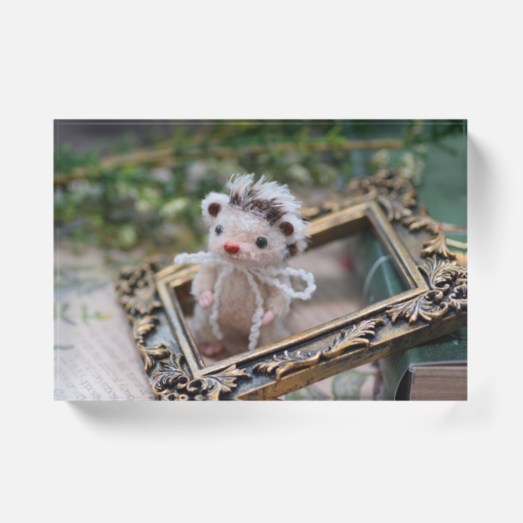 ハリネズミのアクリルブロック