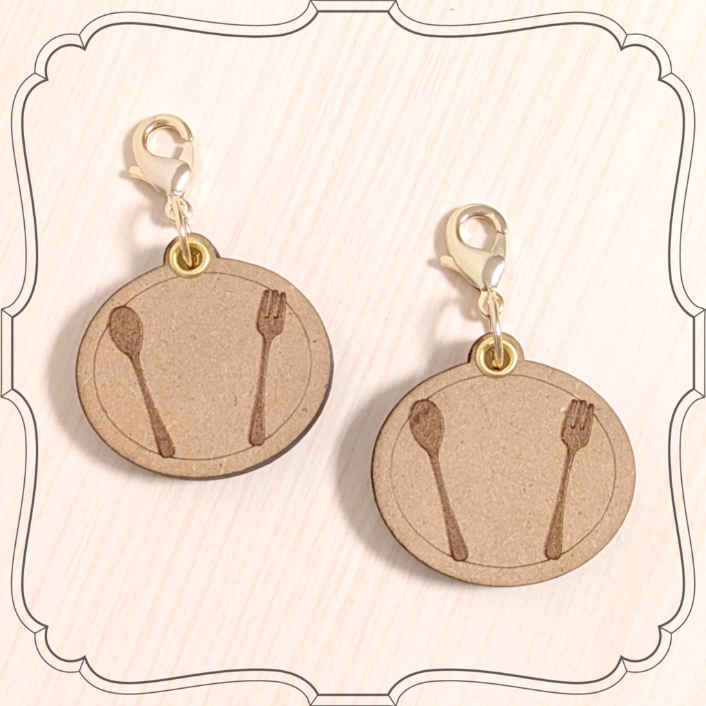 ぬいのためのお守り・迷子札(お皿とカトラリー)