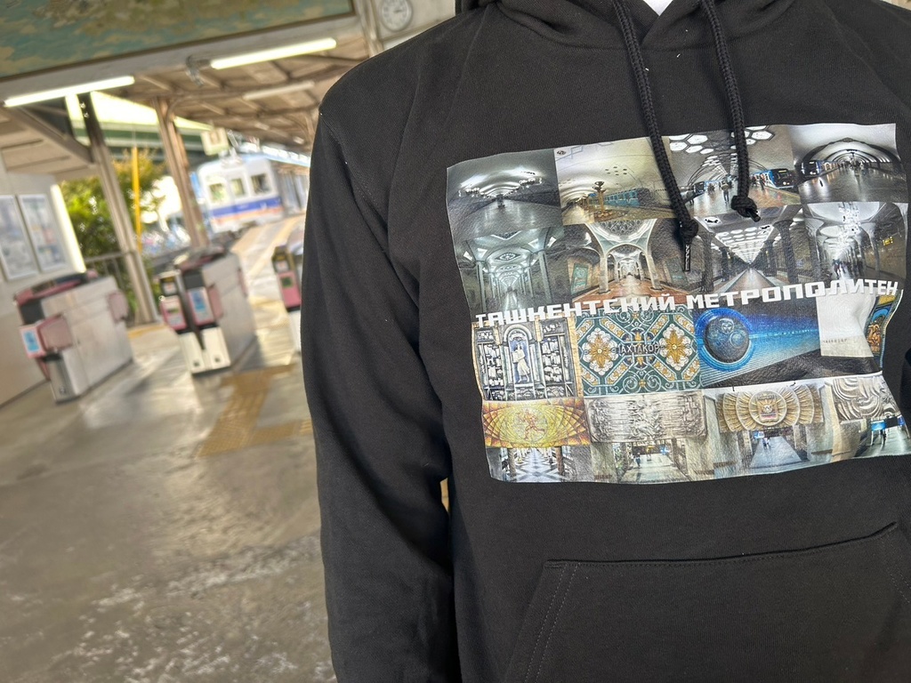 タシケント地下鉄駅盛り合わせ パーカー 白・黒・グレー