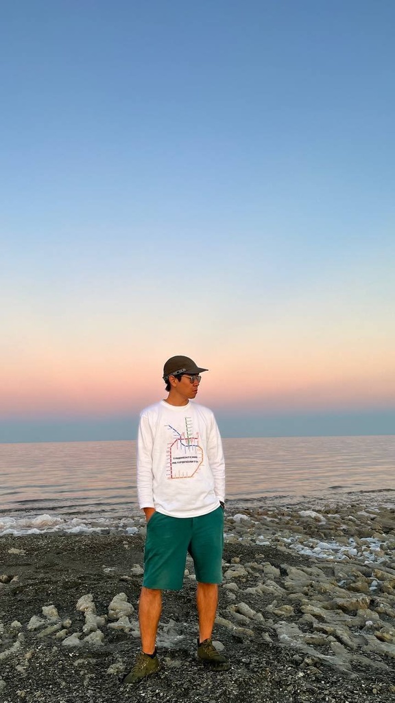 タシケント地下鉄路線図 長袖Tシャツ 白・黒