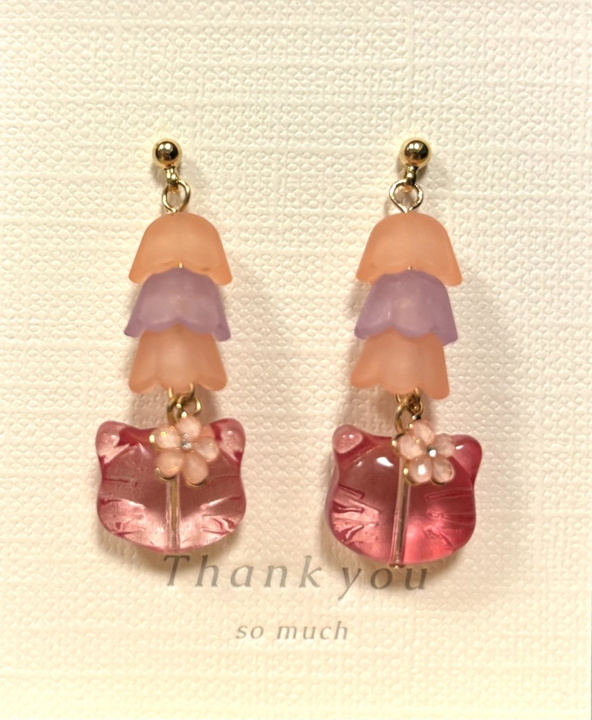 猫の日　🌺イメージイヤリング・ピアス