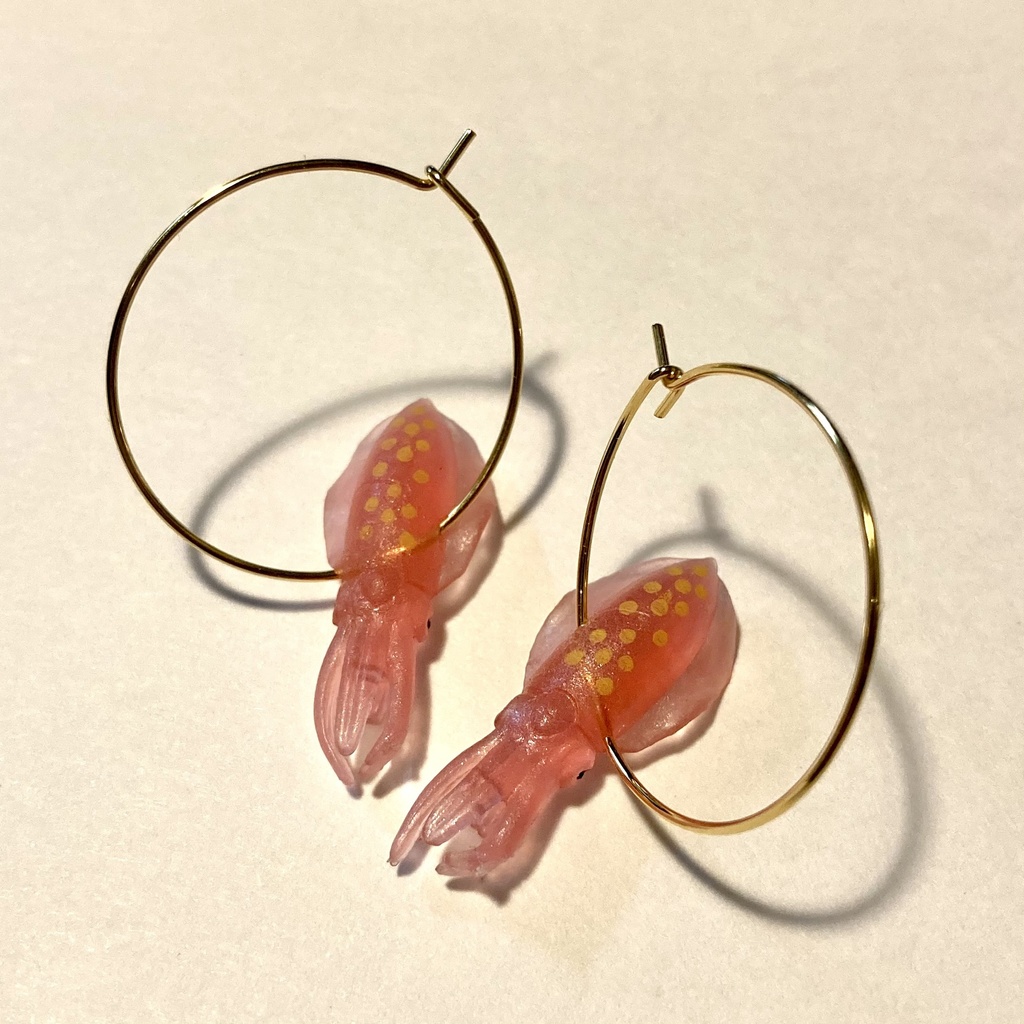 コウイカのピアス