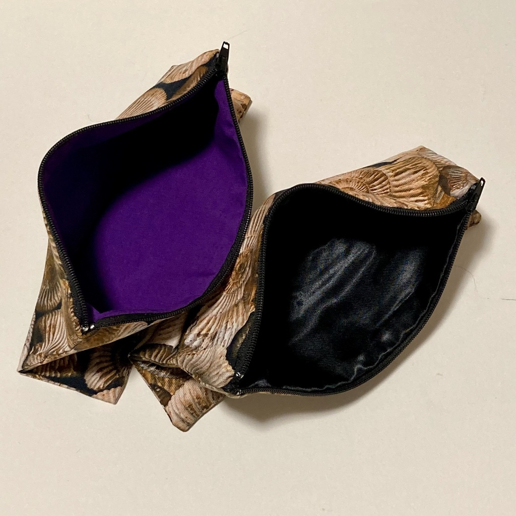 アンモナイトフラットポーチ