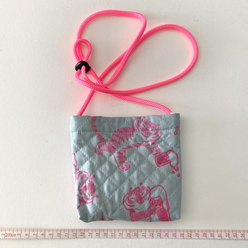 ビールとトラちゃん蛍光ショルダーポーチ