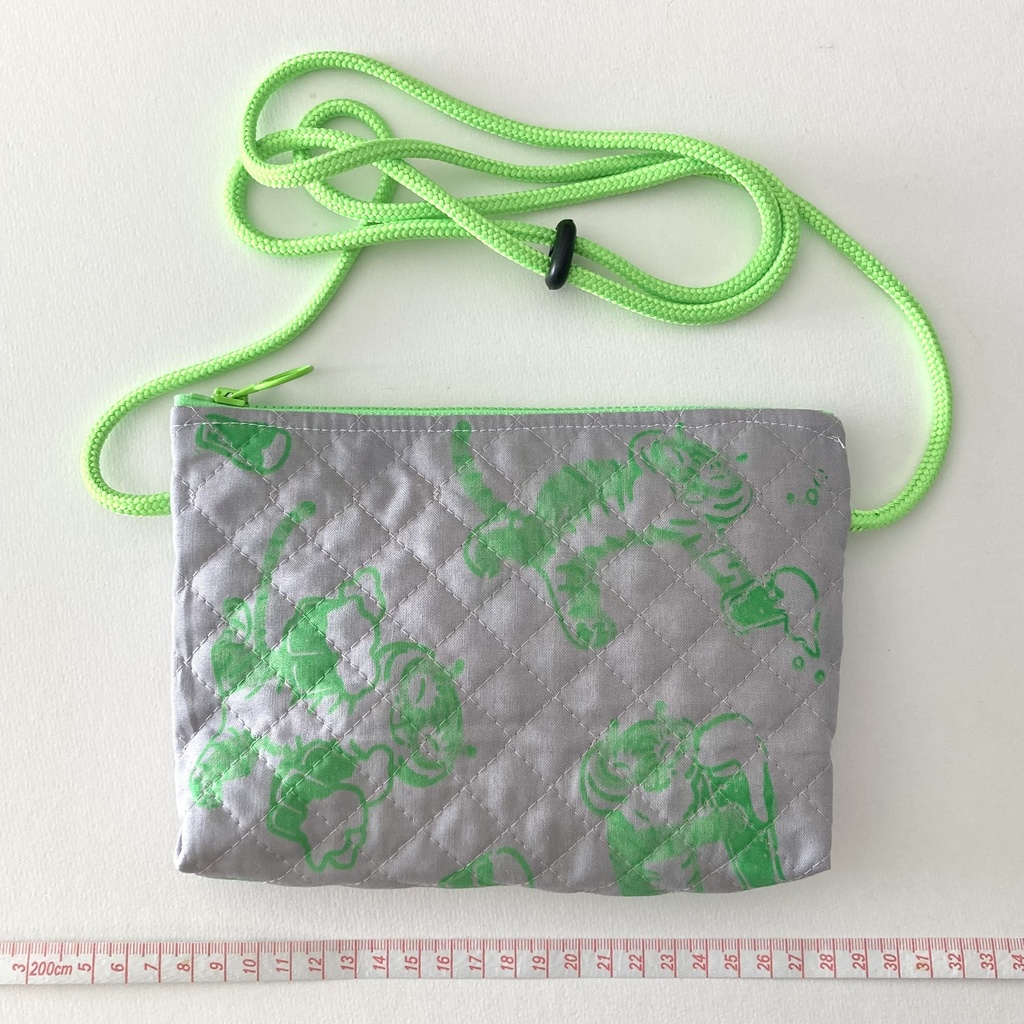 ビールとトラちゃん蛍光ショルダーポーチ