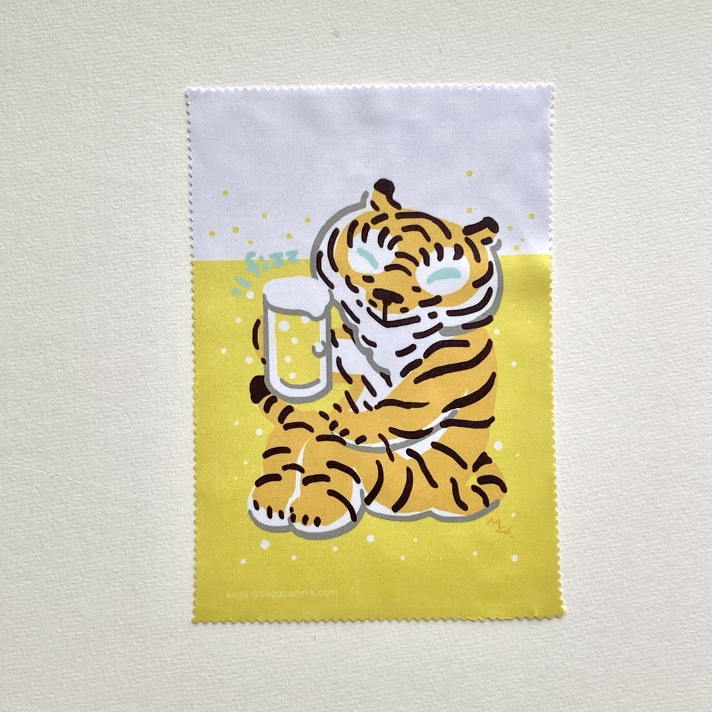 ビールとトラちゃんメガネ拭き