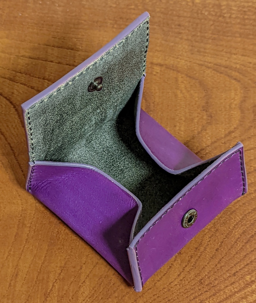 【非公式】推しの押し印入り本革コインケース(猫又おかゆ)