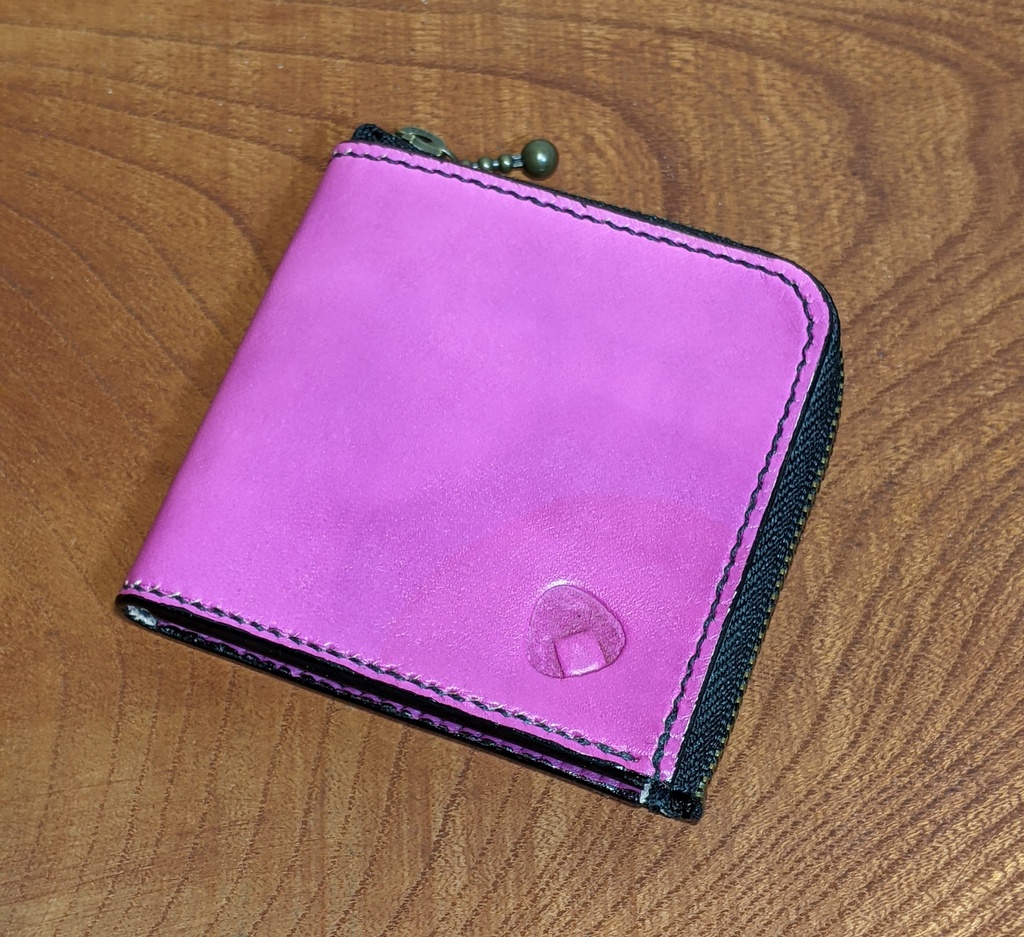 【非公式】推しの押し印入り本革ミニポーチ(猫又おかゆ)