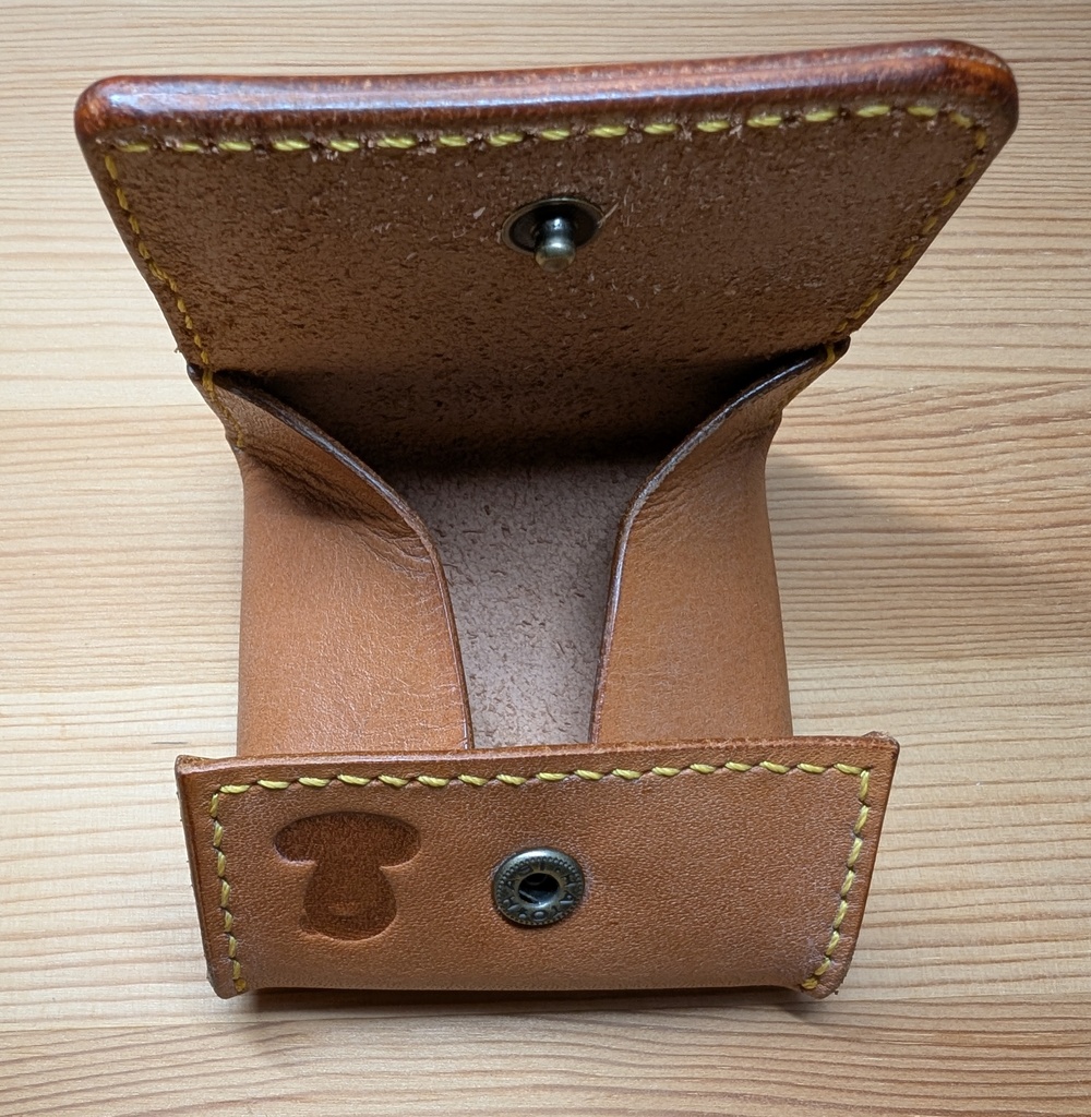 【非公式】推しの押し印入り本革コインケース(戌神ころね)ver.2