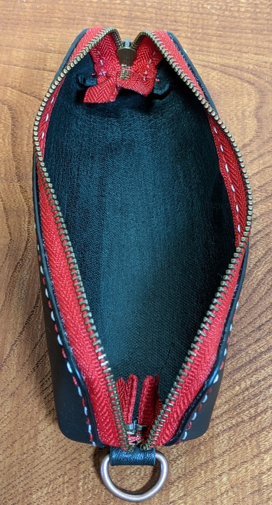 【非公式】推しの押し印入り本革ミニペンケース(大神ミオ)