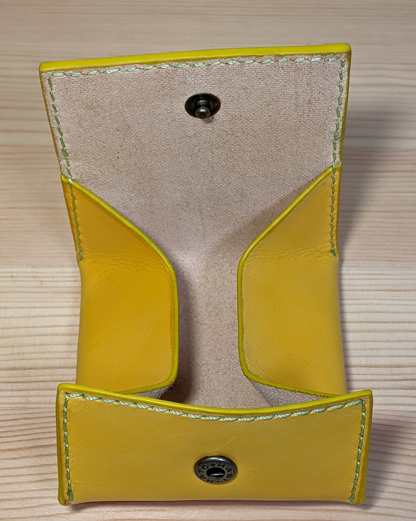 【非公式】推しの押し印入り本革コインケース(大空スバル)