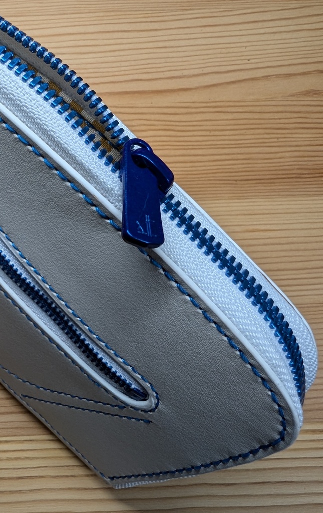 【非公式】白上フブキ推しL字ファスナー財布 おるやんけ押印付き