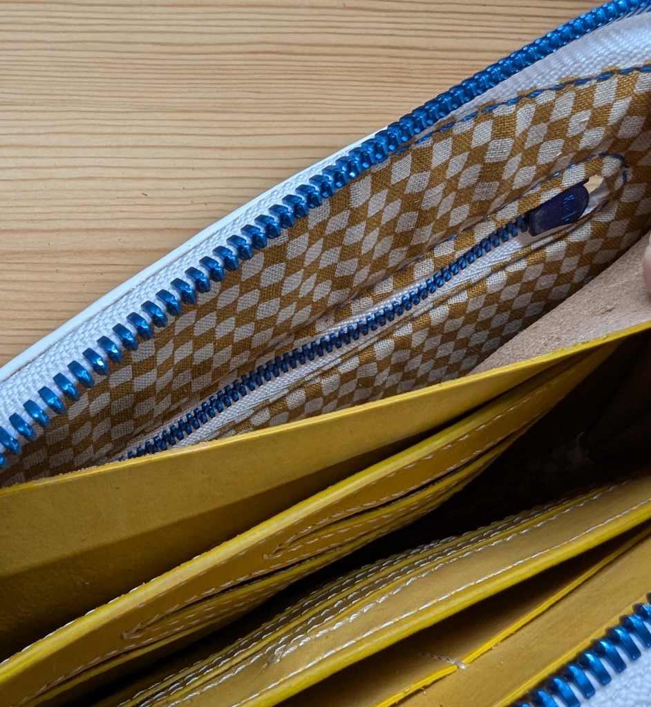 【非公式】白上フブキ推しL字ファスナー財布 おるやんけ押印付き