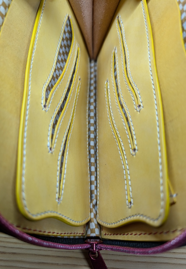 【非公式】大神ミオ推しL字ファスナー財布 たくあん?髪飾押印付き