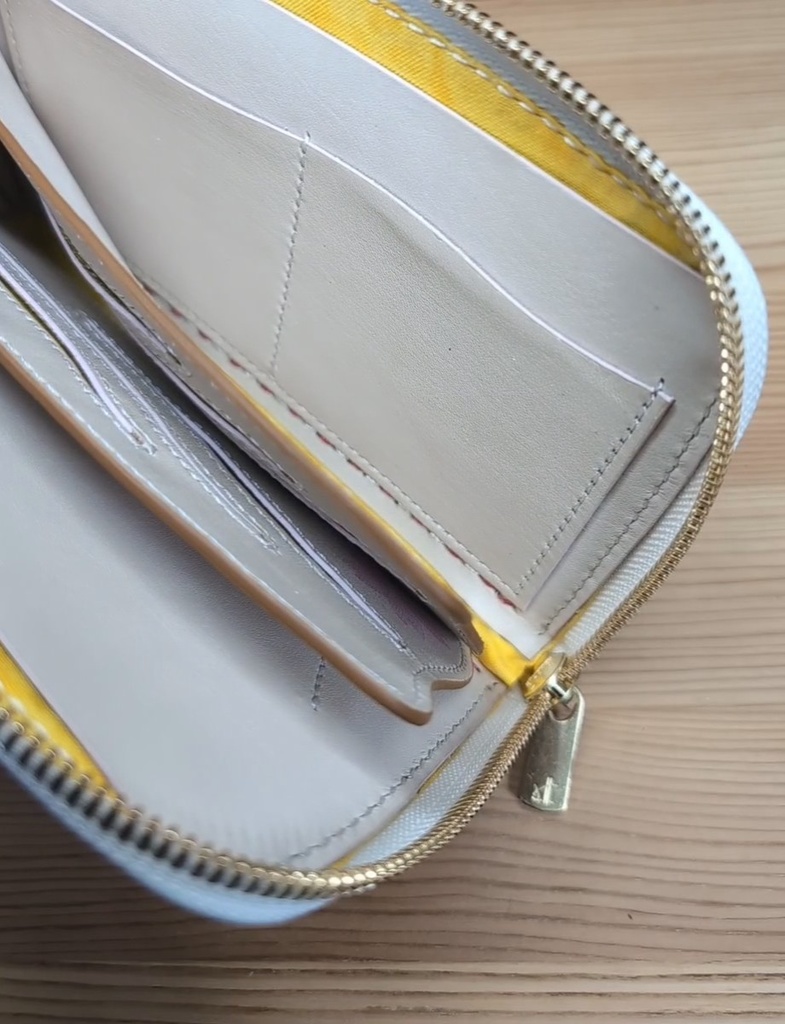 【非公式】さくらみこ推し35PカラーL字ファスナー財布