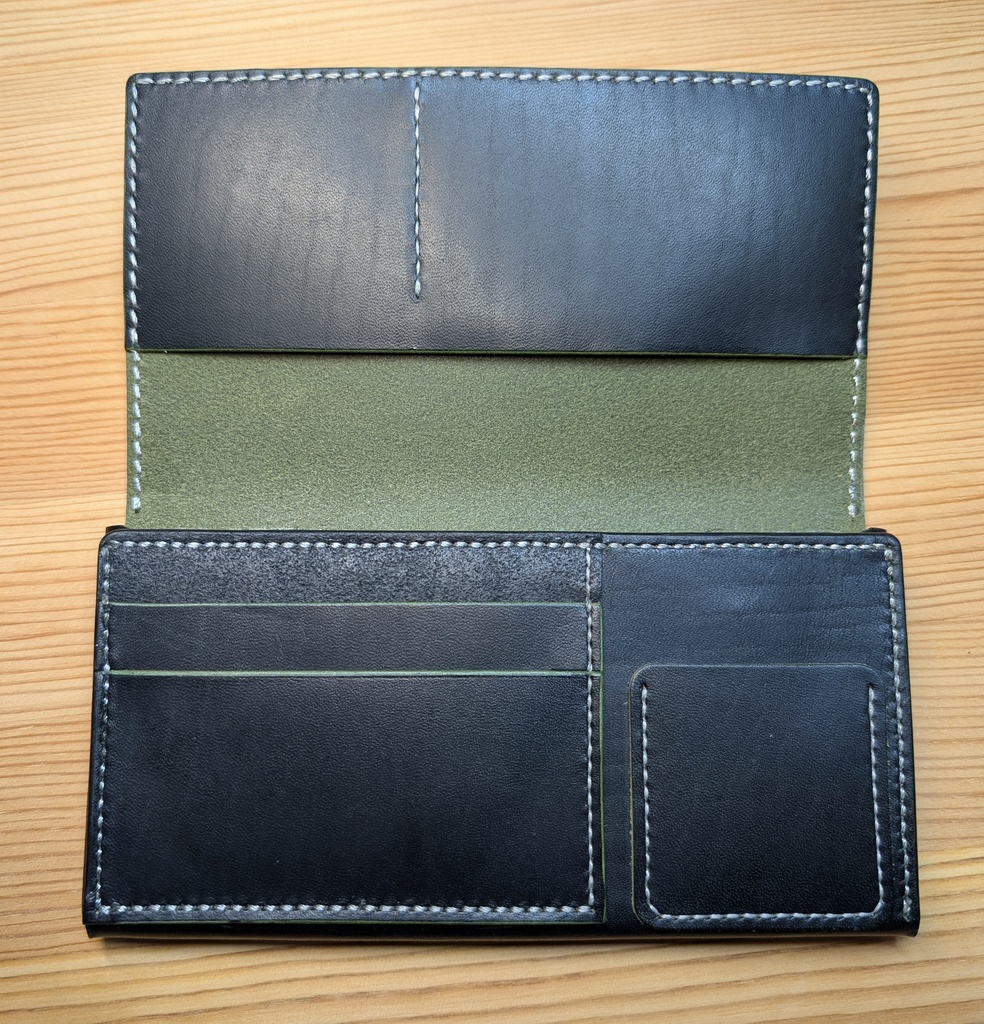 【非公式】推しの押印付き本革コンパクト長財布(獅白ぼたんver))