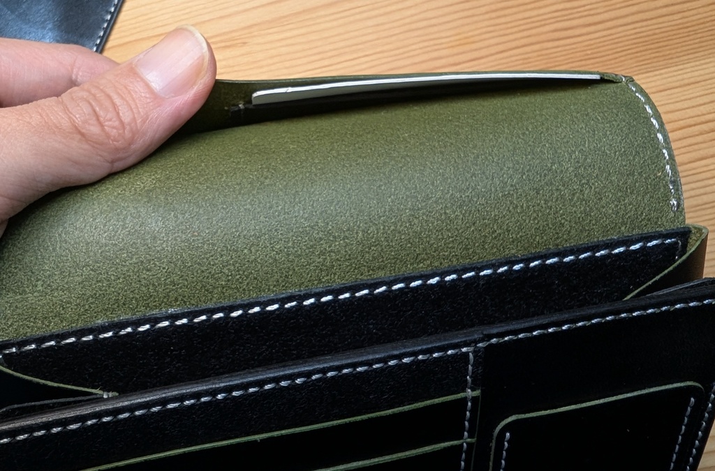 【非公式】推しの押印入り本革コンパクト長財布(獅白ぼたんver)シルバータイプ