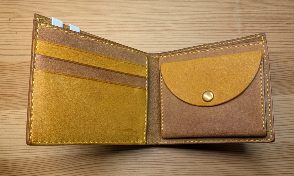 【非公式】戌神ころね推し押印入り本革イタリアンレザー二つ折り財布