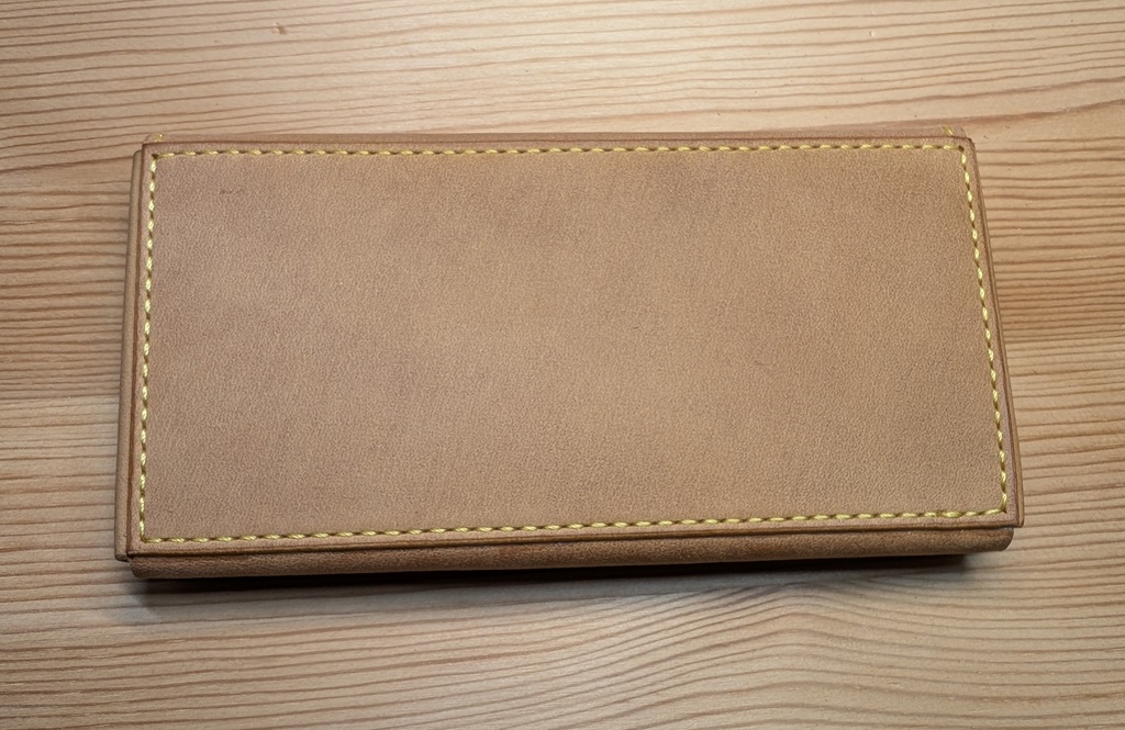 【非公式】推しの押印付き本革コンパクト長財布(戌神ころねver)