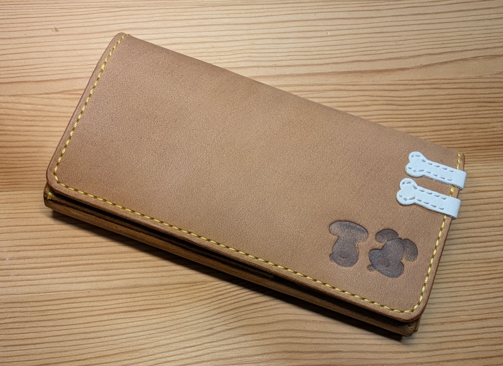 【非公式】推しの押印付き本革コンパクト長財布（戌神ころねver）