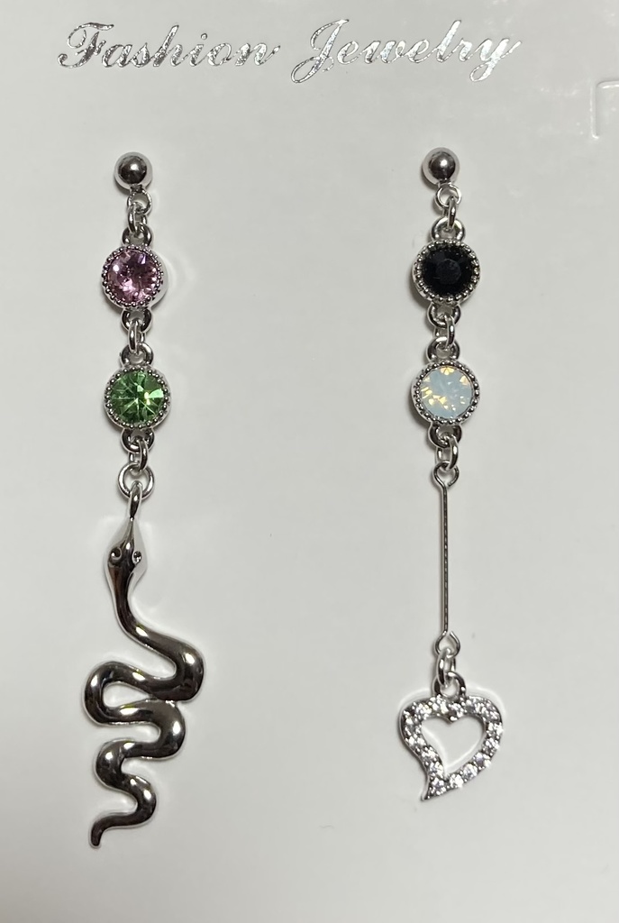 蛇恋アシンメトリー　キュービックジルコニア銀色ver.