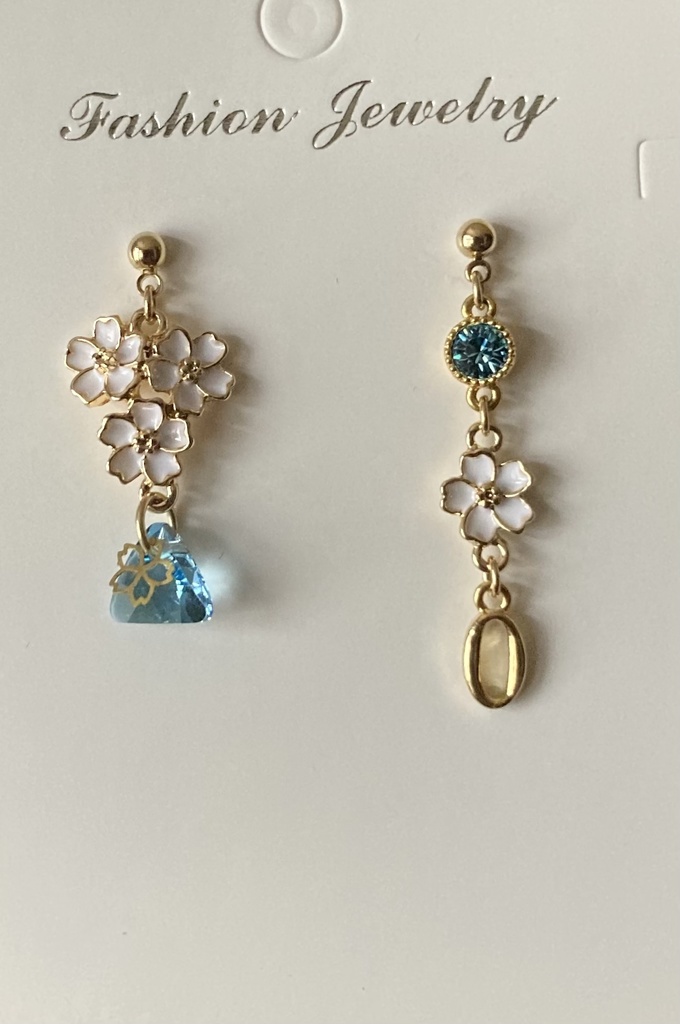 警察学校組イメージ　triangle イヤリング変更可能