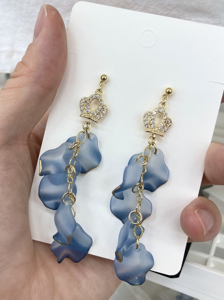 kis イメージ 金縁青薔薇のイヤーアクセサリー