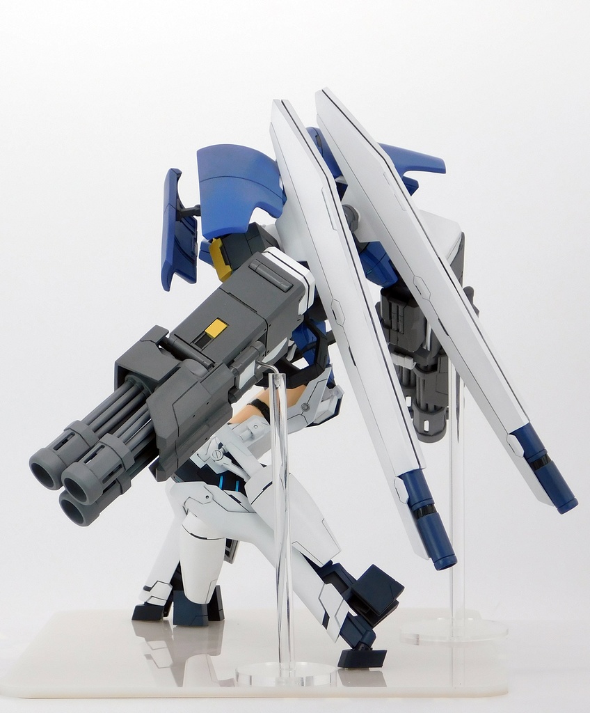 飛鳥馬トキ システム:アビ・エシュフ