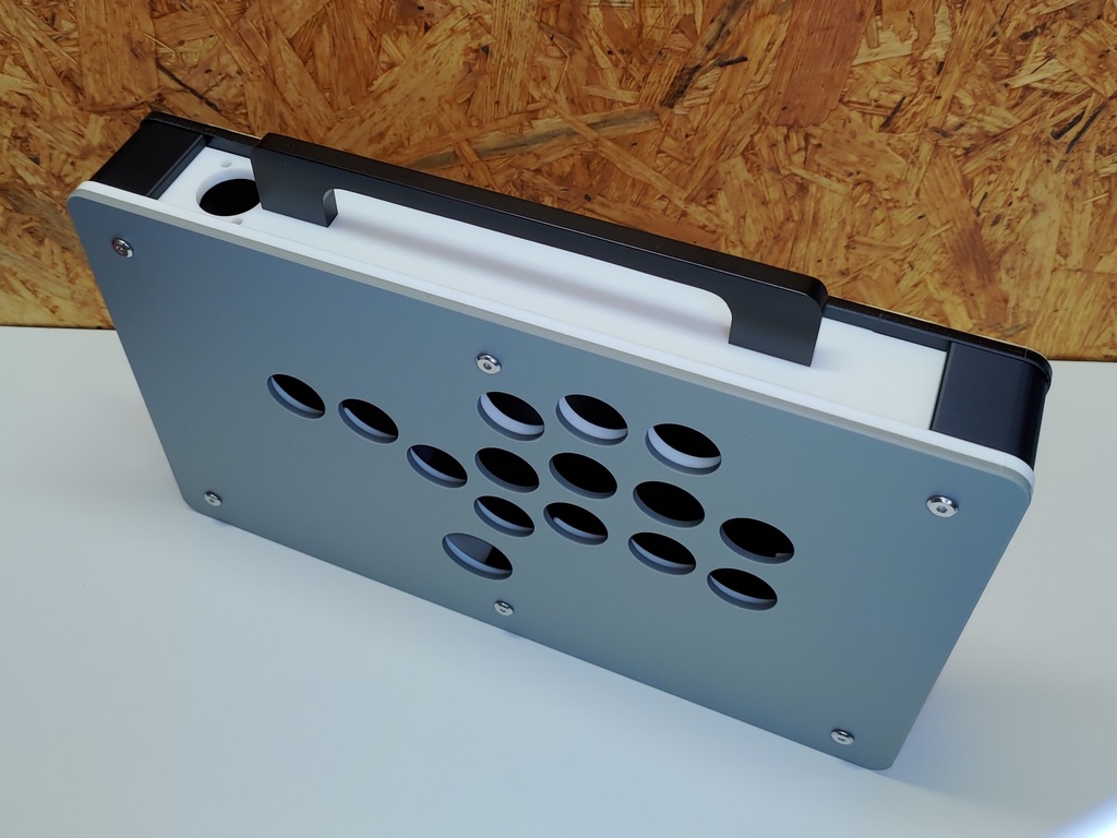 (グレー+ホワイト)コンパクトレバーレスケース(中サイズ)マウンター付き