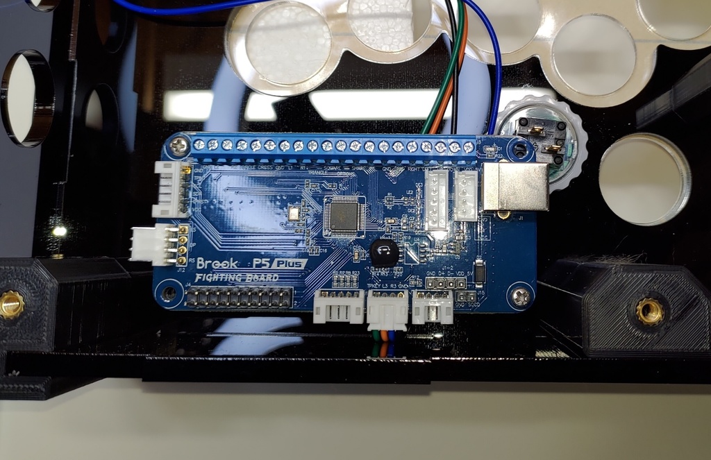 即納中型オール24mmボタン仕様コンパクトアケコンケースタイプ2高さ45mm ストッパー式メカクシキャップ3個付き