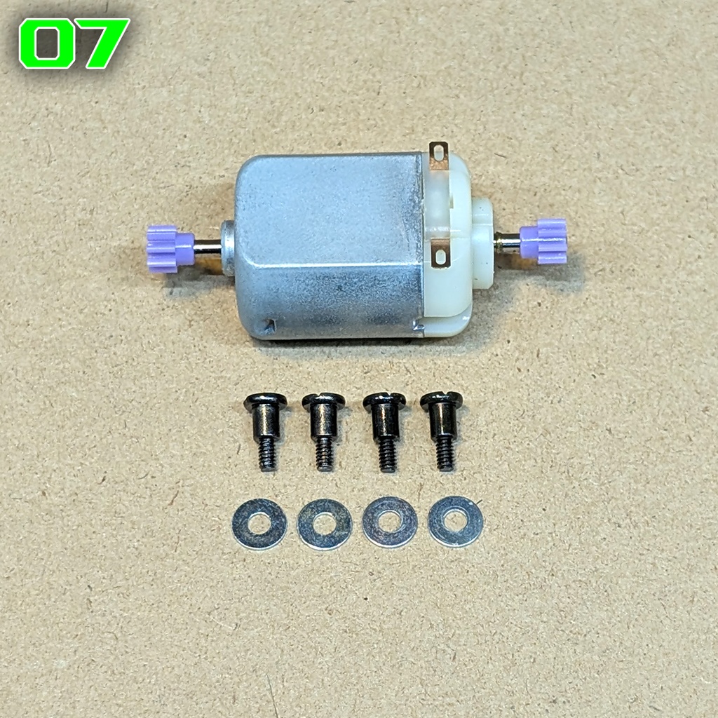 1/2サイズの四駆