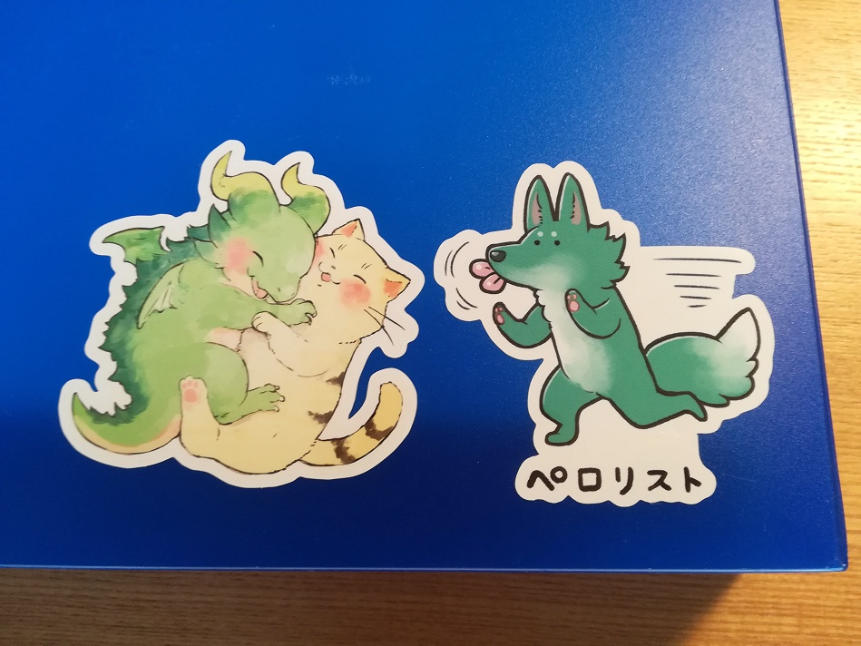 防水・ドラゴンと猫ステッカー88×90mm(送料込み)【StickerApp様コラボステッカー】