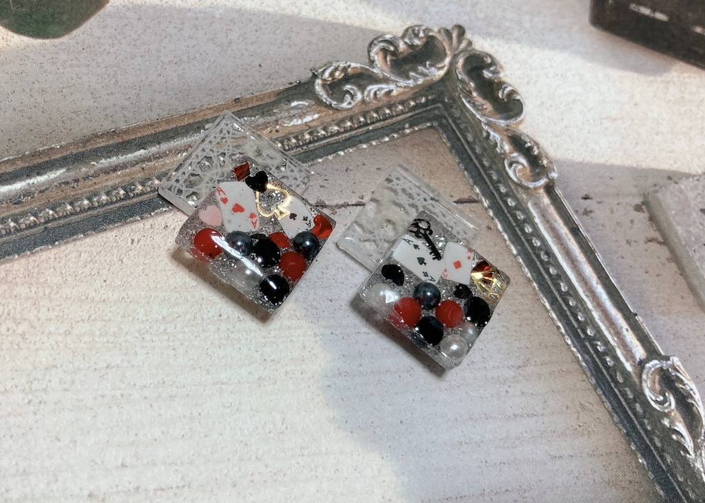アリス×レース レジンイヤリング ピアス
