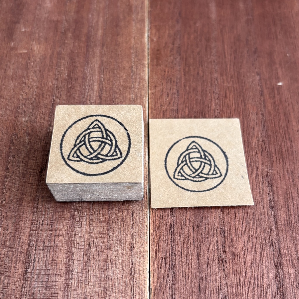 ケルトの紋様サークルトリケトラ《 Ⅰ 》【スタンプ】