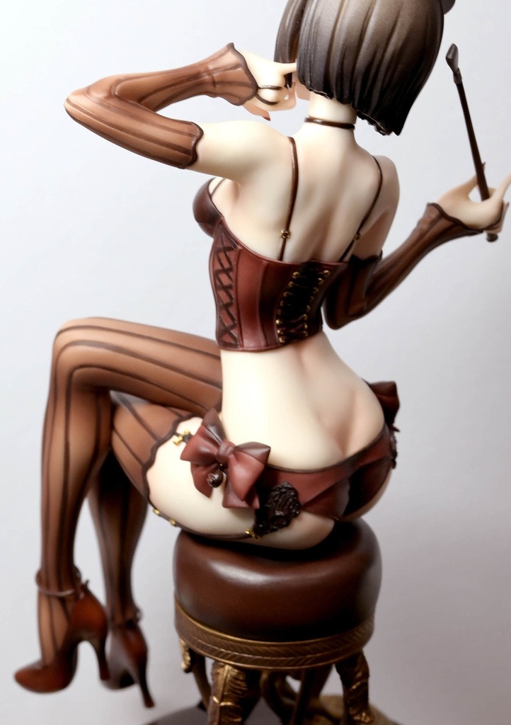 チョコレートケーキビスチェちゃん