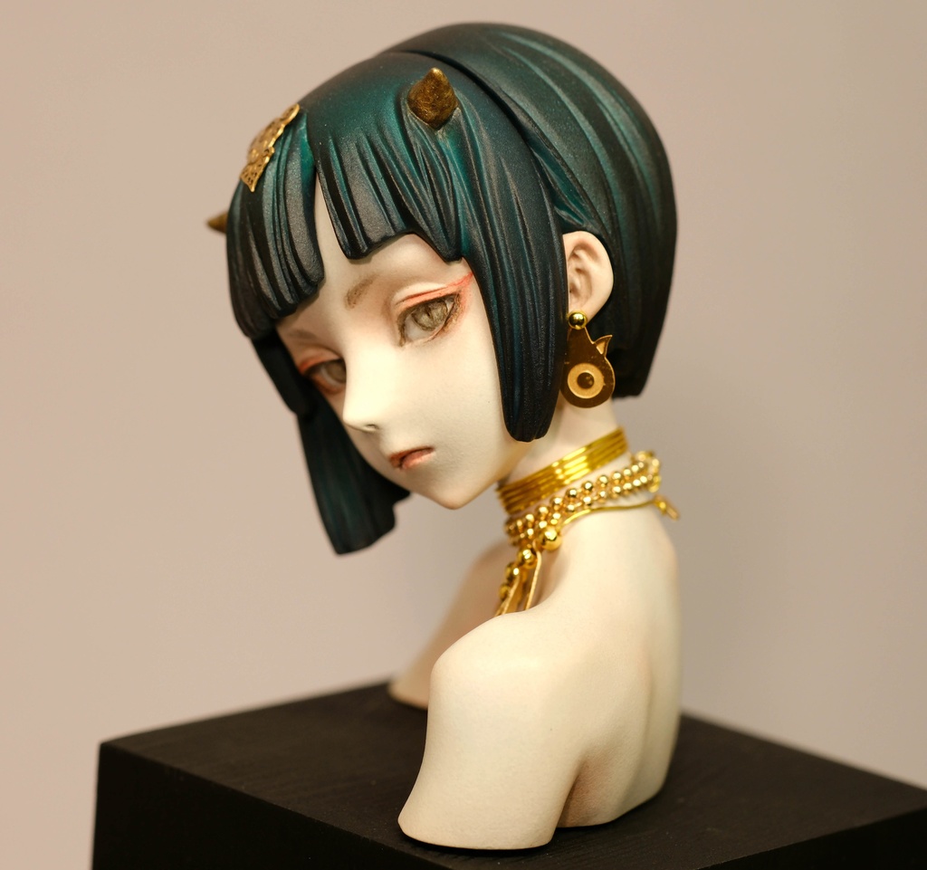 ダーキニー/ハリティー【ヤクシニー 胸像シリーズ】