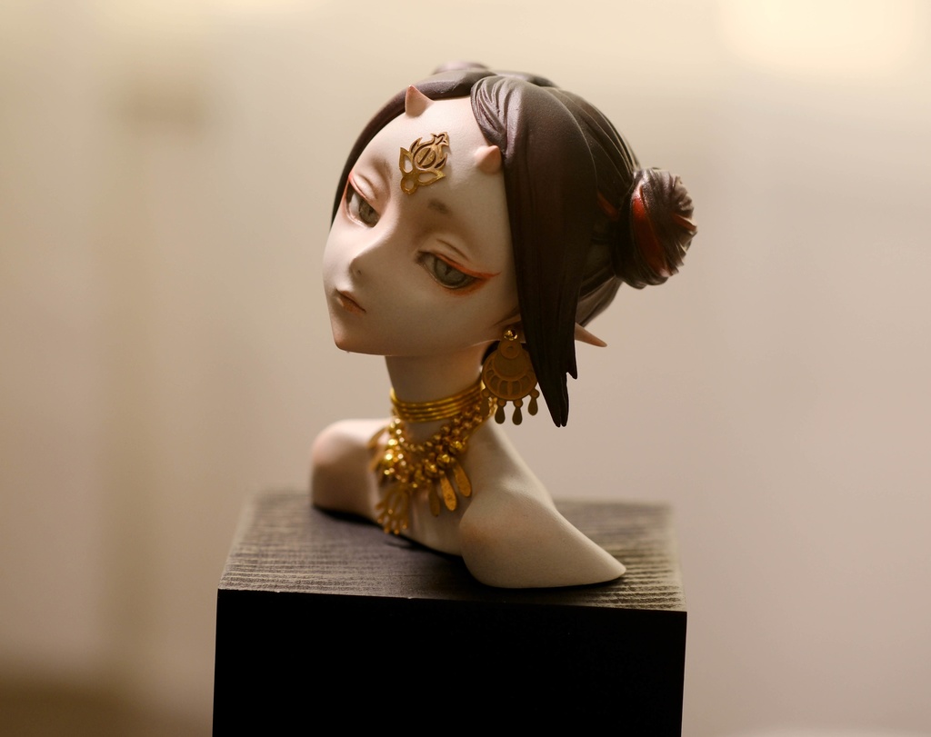 ダーキニー/ハリティー【ヤクシニー 胸像シリーズ】