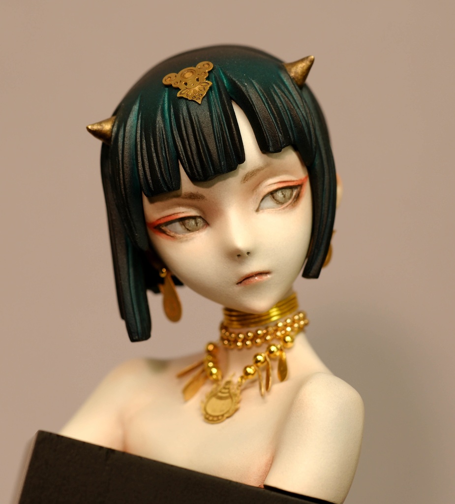 ダーキニー/ハリティー【ヤクシニー 胸像シリーズ】