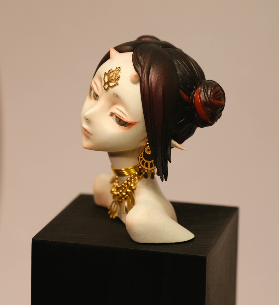 ダーキニー/ハリティー【ヤクシニー 胸像シリーズ】