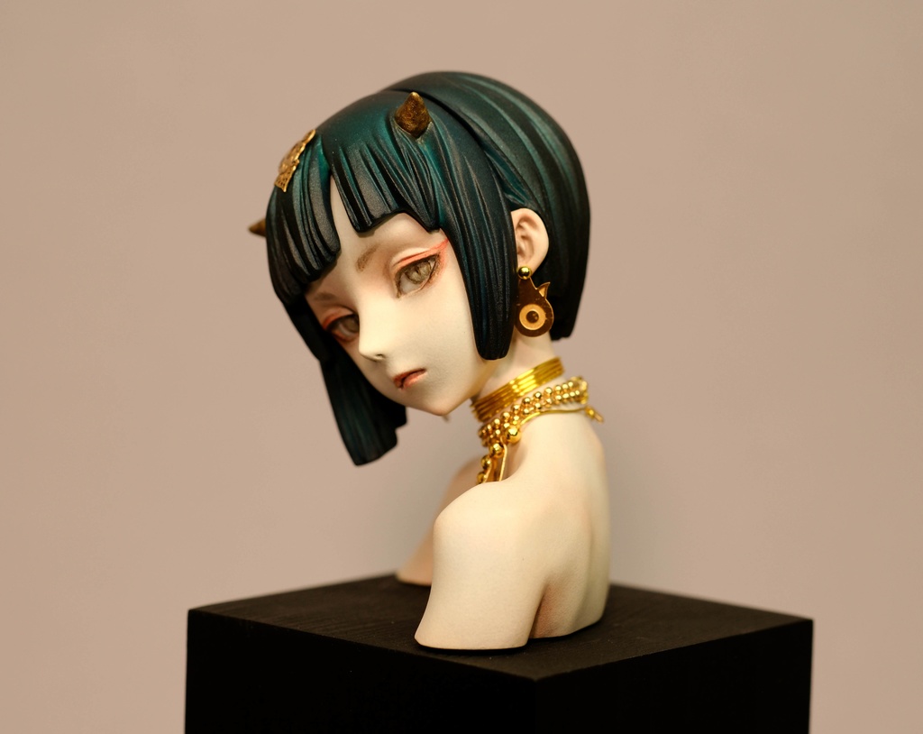 ダーキニー/ハリティー【ヤクシニー 胸像シリーズ】