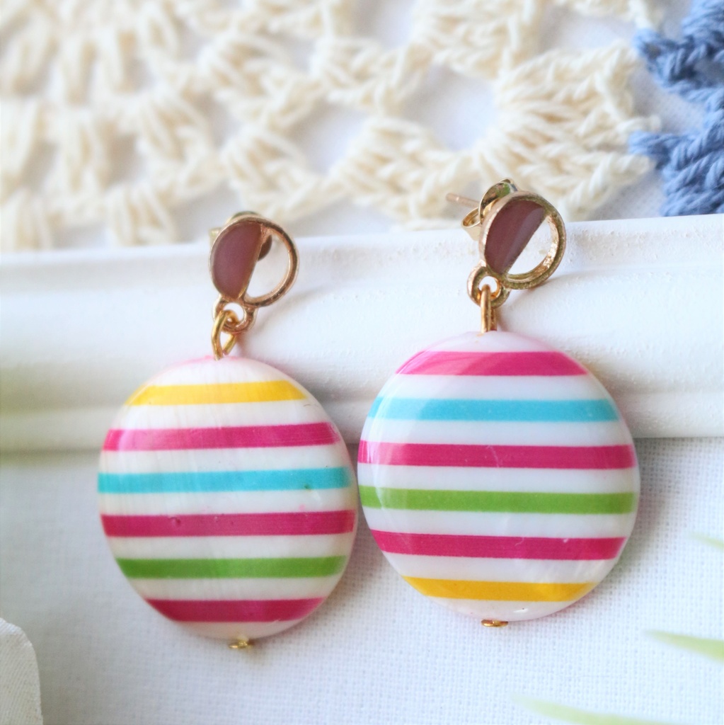 シェル ボーダーピアス 44