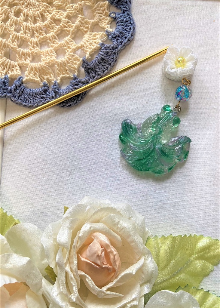 つまみ細工 金魚かんざし 白花 518