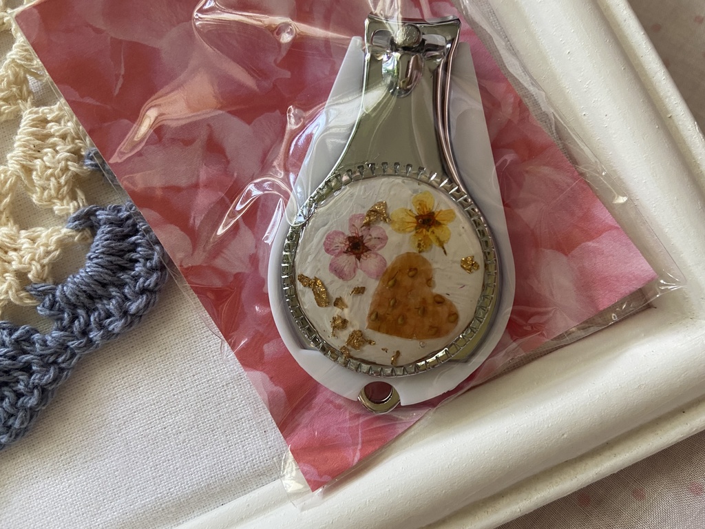 ハートいちごの爪切り