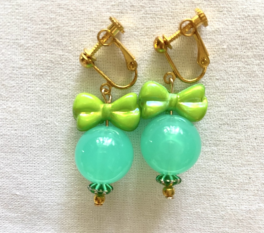 推し色 キャンディーピアス・イヤリング