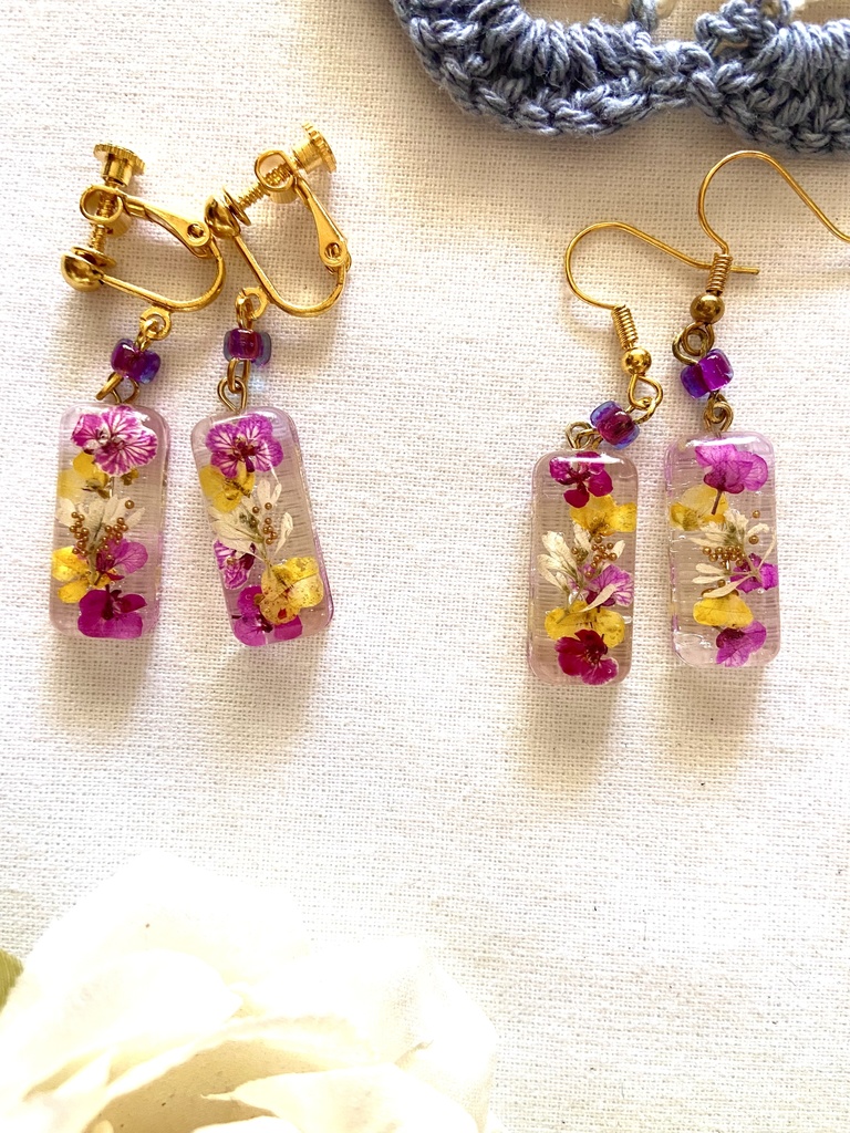 フラワーピアス・イヤリング ピンク