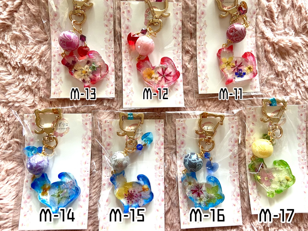 ドライフラワー・ハレノヒねこちゃんキーホルダー