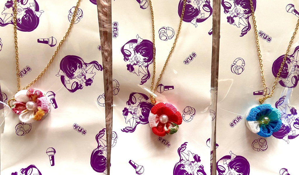 つまみ細工の一花ネックレス。