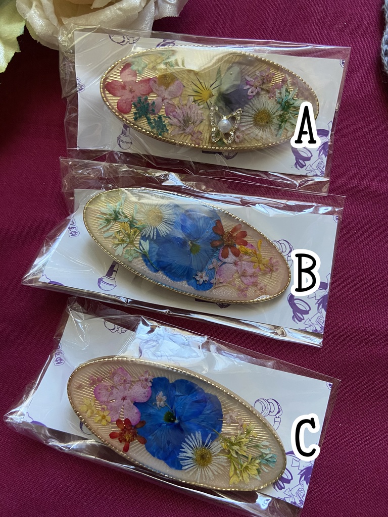 お花いっぱいのヘアクリップ